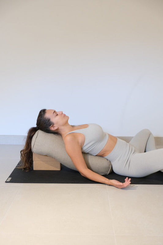 Blid yin yoga – Mandags aften hold - Datoer: D. 17 august - 26 okt.